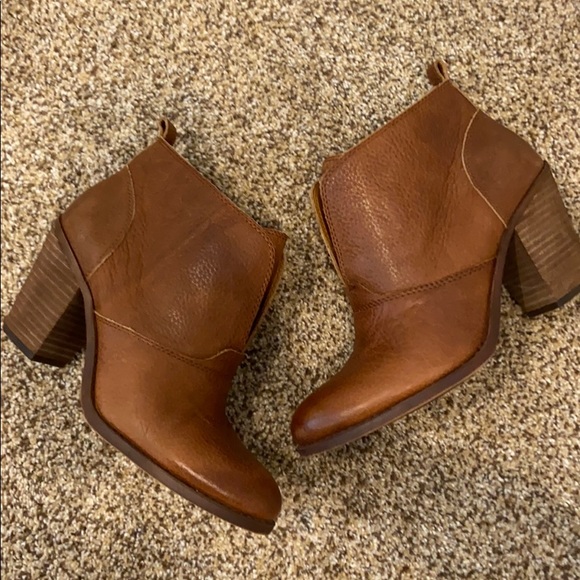 Lucky Brand Shoes - Lucky Toffee Booties